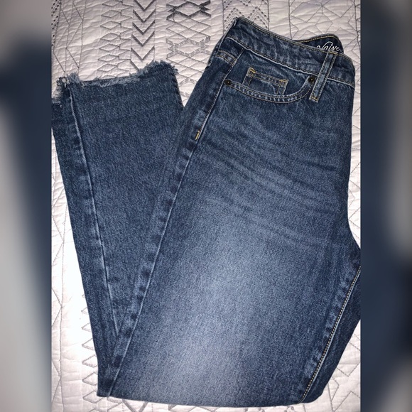 Universal thread high rise jeans - size 6 - Picture 3 of 12
